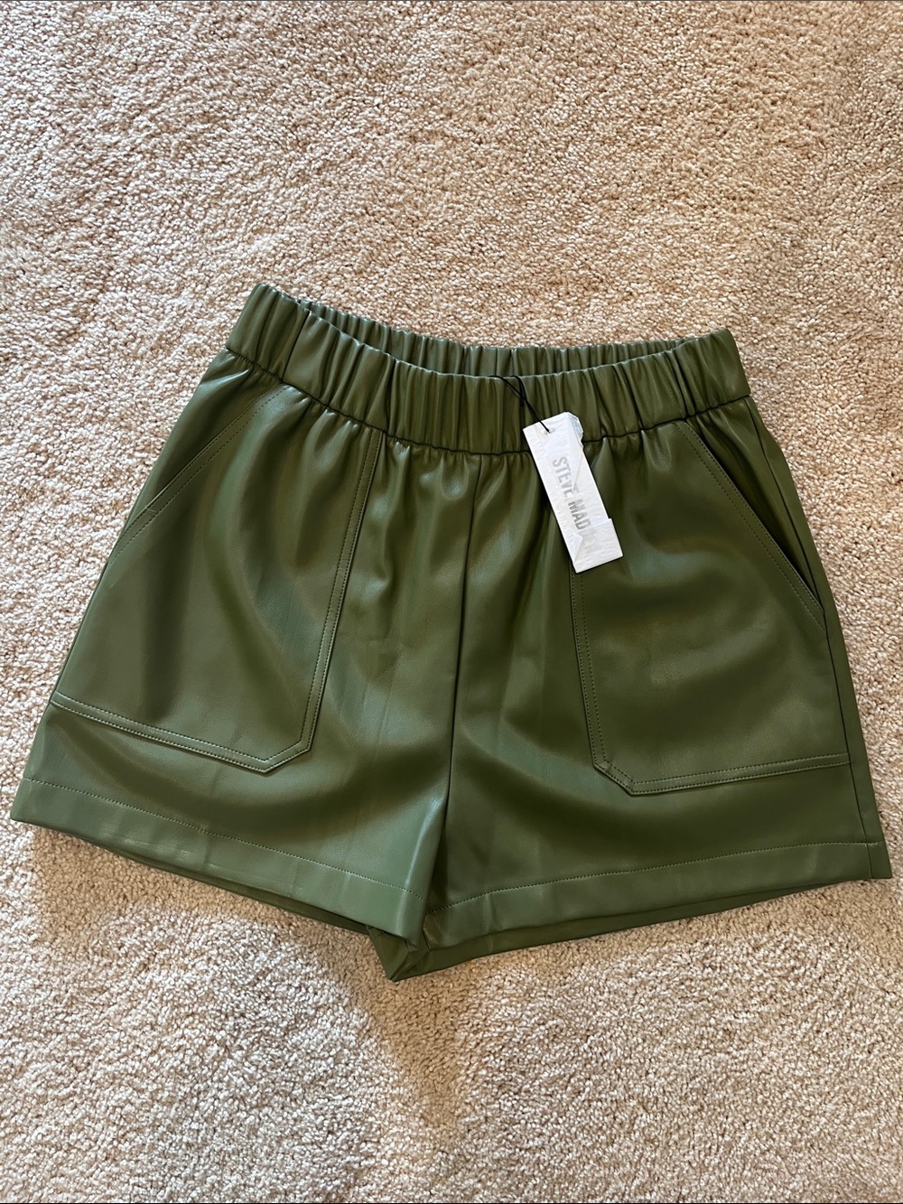 Steve Madden | “Faux The Record” Olive Faux Leather Shorts | Women’s M NWT